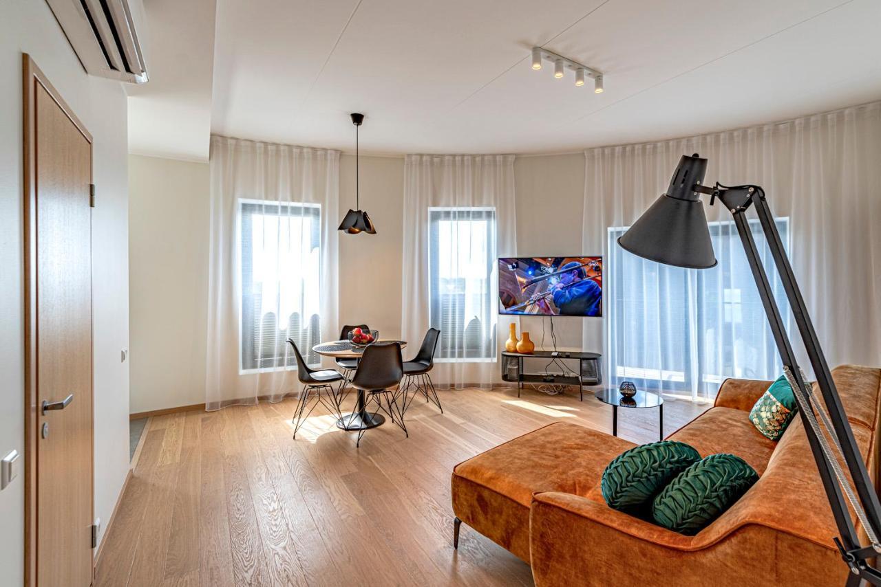 Artisa Riia Str 20B Luxury Penthouse Apartment Tartu Exteriér fotografie
